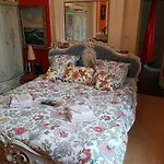 Chateau Lambert Moulinsart Hotel, Shuttle Airport, Long Term Parking, Snooker, Large Terrasse, Dinner, Breakfast ホテル シャルルロワ