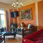 ホテル Chateau Lambert Moulinsart Hotel, Shuttle Airport, Long Term Parking, Snooker, Large Terrasse, Dinner, Breakfast *