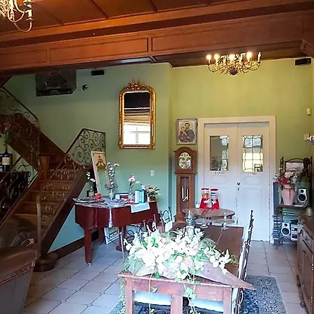 Chateau Lambert Moulinsart Hotel, Shuttle Airport, Long Term Parking, Snooker, Large Terrasse, Dinner, Breakfast * Σαρλρουά