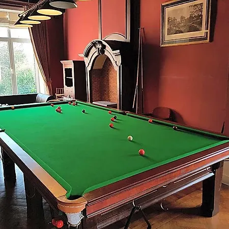Chateau Lambert Moulinsart Hotel, Shuttle Airport, Long Term Parking, Snooker, Large Terrasse, Dinner, Breakfast Ξενοδοχείο *