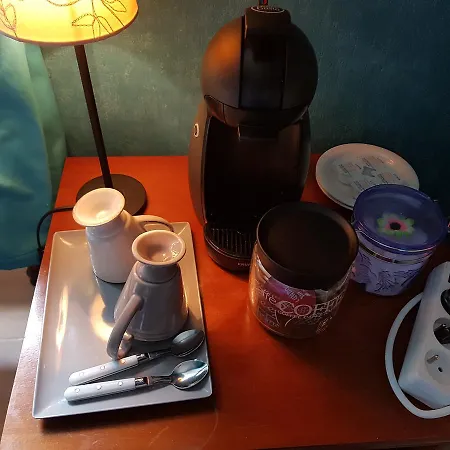 Отель Chateau Lambert Moulinsart Hotel, Shuttle Airport, Long Term Parking, Snooker, Large Terrasse, Dinner, Breakfast