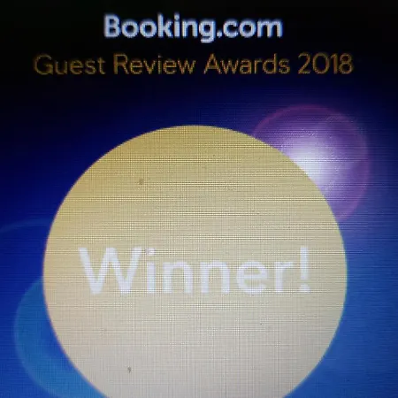 Chateau Lambert Moulinsart Hotel, Shuttle Airport, Long Term Parking, Snooker, Large Terrasse, Dinner, Breakfast * Σαρλρουά