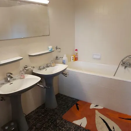 Chateau Lambert Moulinsart Hotel, Shuttle Airport, Long Term Parking, Snooker, Large Terrasse, Dinner, Breakfast * Шарлеруа