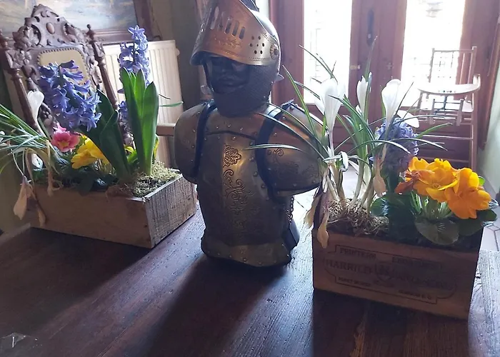 Hotel Château Lambert Hotel-resto-parking-shuttle, A 1 Ha Oasis At 8 Min From Crl Airport Without Any Noise *