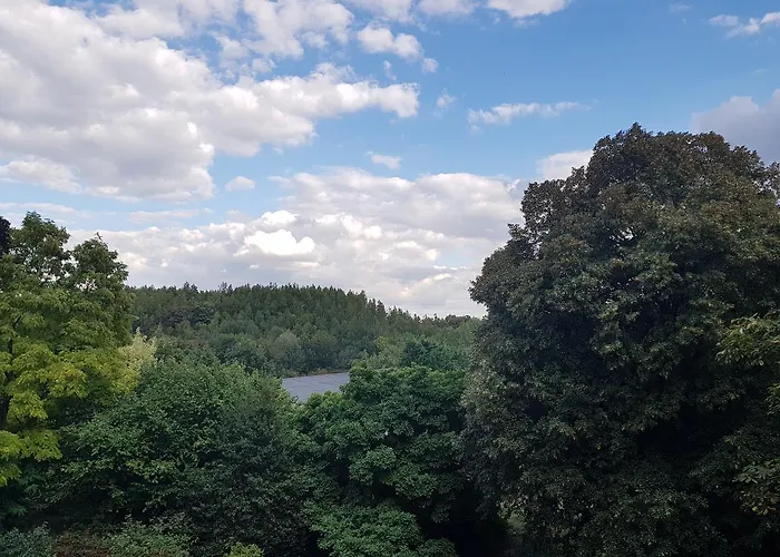 Hotel Château Lambert Hotel-resto-parking-shuttle, A 1 Ha Oasis At 8 Min From Crl Airport Without Any Noise