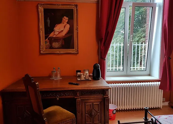 Hotel Château Lambert Hotel-resto-parking-shuttle, A 1 Ha Oasis At 8 Min From Crl Airport Without Any Noise