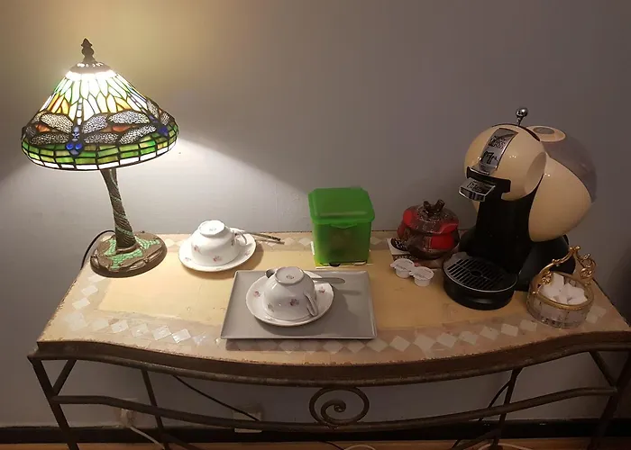 Château Lambert Hotel-resto-parking-shuttle, A 1 Ha Oasis At 8 Min From Crl Airport Without Any Noise *