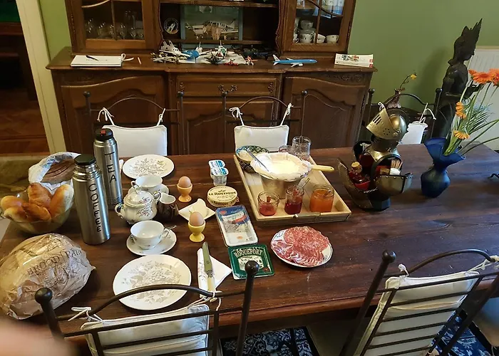 Hotel Château Lambert Hotel-resto-parking-shuttle, A 1 Ha Oasis At 8 Min From Crl Airport Without Any Noise *