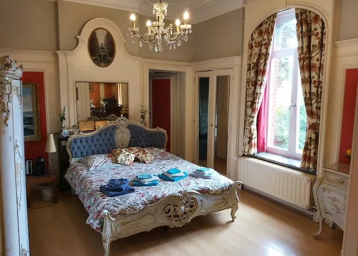 Château Lambert Hotel-resto-parking-shuttle, A 1 Ha Oasis At 8 Min From Crl Airport Without Any Noise