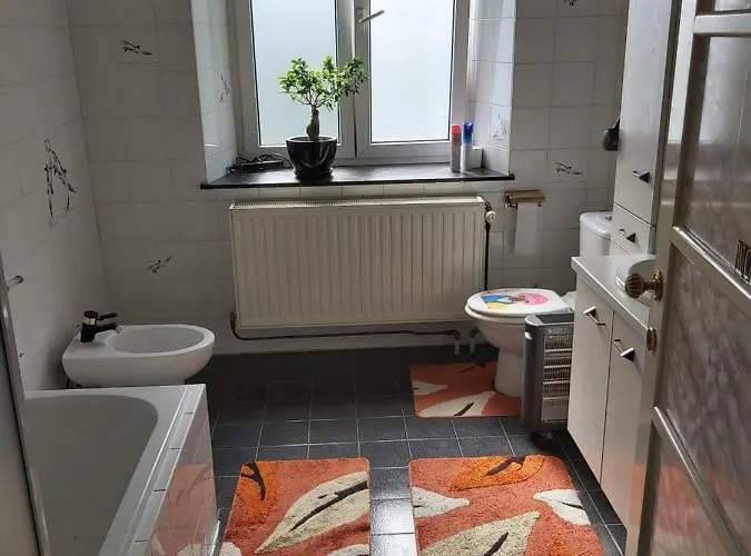 Château Lambert Hotel-resto-parking-shuttle, A 1 Ha Oasis At 8 Min From Crl Airport Without Any Noise