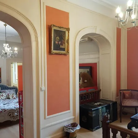 Hotel Chateau Lambert Moulinsart Hotel, Shuttle Airport, Long Term Parking, Snooker, Large Terrasse, Dinner, Breakfast *